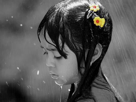 http://defan.aha.ru/img/lj/woa/girl_in_the_rain.jpg